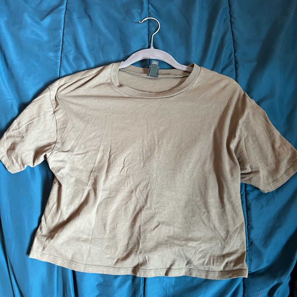 Wild fabel small boxy olive green crop top